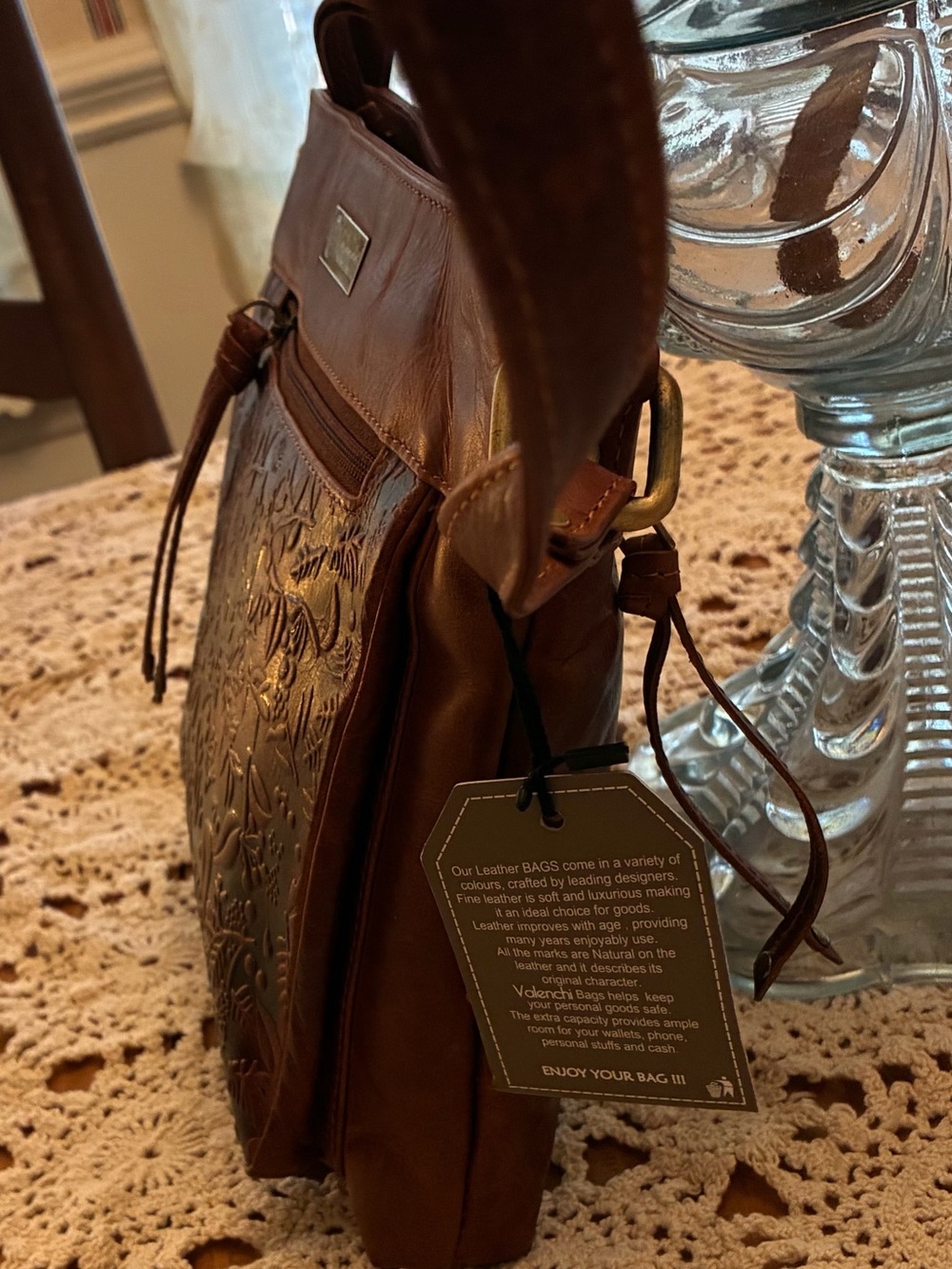 NWT Valenchi Women's Brown Tooled Leather Crossbody Bag with Floral Detail - Picture 4 of 16